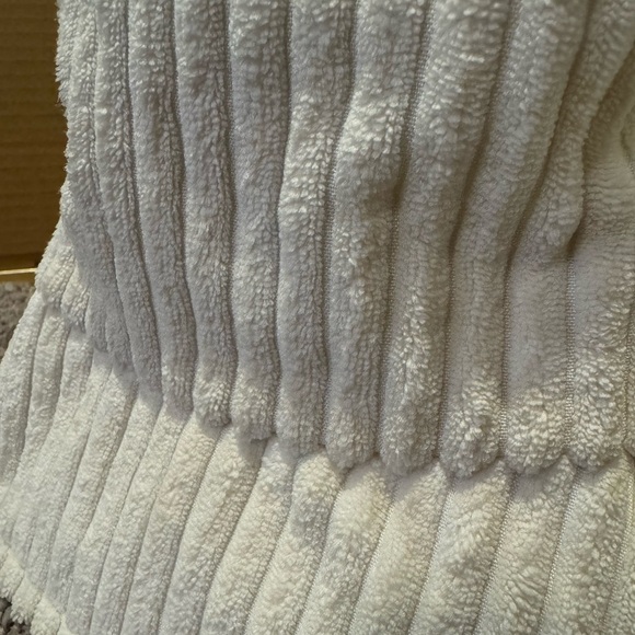 Bucket Hat - Picture 2 of 4